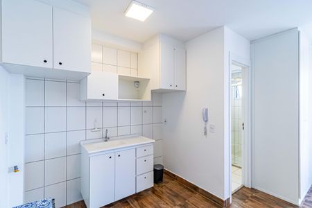 Casa para alugar com 270m², 0 quarto e 2 vagas Casa para alugar com 270m², 0 quarto e 2 vagasStudio - Cozinha