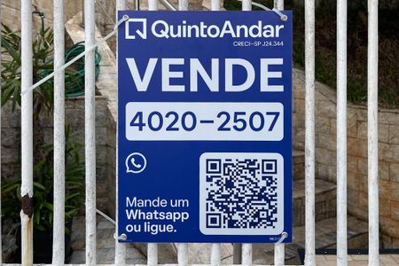 Casa à venda com 289m², 3 quartos e 2 vagas Casa à venda com 289m², 3 quartos e 2 vagasPlaca