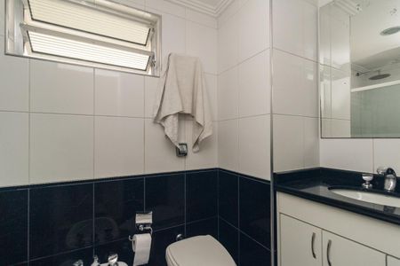 Apartamento à venda com 120m², 3 quartos e 1 vaga Apartamento à venda com 120m², 3 quartos e 1 vagaBanheiro 2