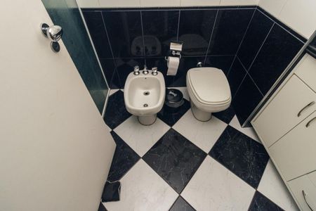 Apartamento à venda com 120m², 3 quartos e 1 vaga Apartamento à venda com 120m², 3 quartos e 1 vagaBanheiro 2