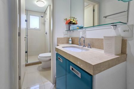 Apartamento para alugar com 84m², 2 quartos e 2 vagas Apartamento para alugar com 84m², 2 quartos e 2 vagasBanheiro da Suíte