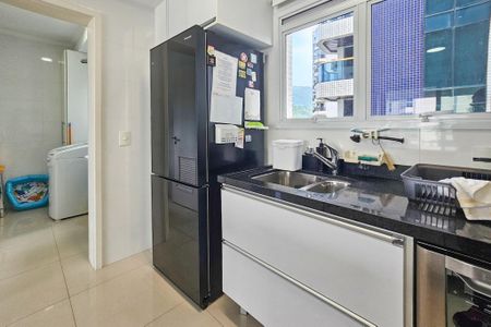 Apartamento para alugar com 84m², 2 quartos e 2 vagas Apartamento para alugar com 84m², 2 quartos e 2 vagasCozinha