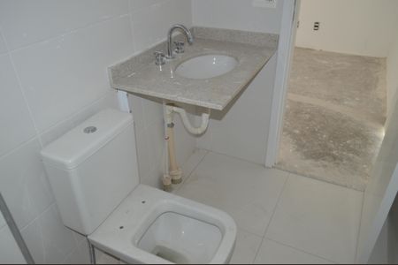 Apartamento à venda com 145m², 3 quartos e 2 vagasBanheiro da Suíte 1