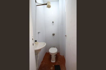 Apartamento à venda com 153m², 3 quartos e 2 vagas Apartamento à venda com 153m², 3 quartos e 2 vagasBanheiro de serviço