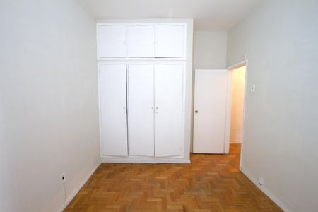 Apartamento à venda com 153m², 3 quartos e 2 vagas Apartamento à venda com 153m², 3 quartos e 2 vagasQuarto 3