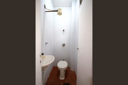 Apartamento à venda com 153m², 3 quartos e 2 vagas Apartamento à venda com 153m², 3 quartos e 2 vagasBanheiro de serviço