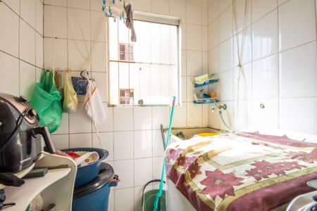 Apartamento à venda com 49m², 2 quartos e 1 vaga Apartamento à venda com 49m², 2 quartos e 1 vagaCozinha e Área de Serviço