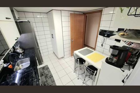 Apartamento à venda com 83m², 3 quartos e 1 vaga
