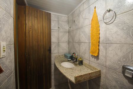 Casa à venda com 154m², 4 quartos e 2 vagasBanheiro 1