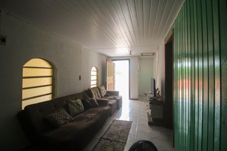 Casa à venda com 154m², 4 quartos e 2 vagasSala