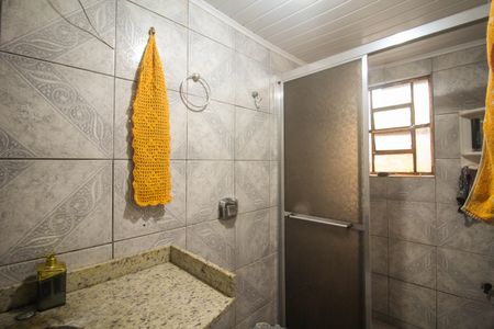 Casa à venda com 154m², 4 quartos e 2 vagasBanheiro 1