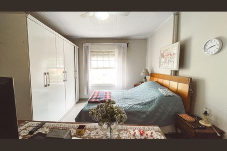 Casa à venda com 360m², 3 quartos e 2 vagasQuarto Suíte