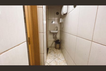 Casa à venda com 360m², 3 quartos e 2 vagasÁrea comum - Banheiro da Sala de Música