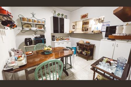 Casa à venda com 360m², 3 quartos e 2 vagasCozinha