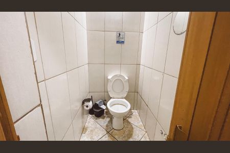 Casa à venda com 360m², 3 quartos e 2 vagasÁrea comum - Banheiro da Sala de Música