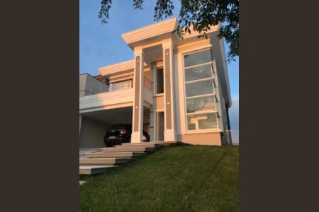 Casa de condomínio à venda com 360m², 3 quartos e 4 vagas Casa de condomínio à venda com 360m², 3 quartos e 4 vagasFoto 06