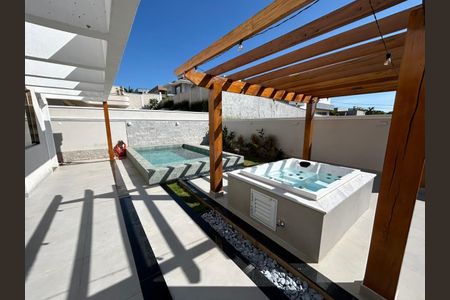 Casa de condomínio à venda com 360m², 3 quartos e 4 vagas Casa de condomínio à venda com 360m², 3 quartos e 4 vagasFoto 32
