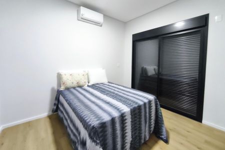 Casa de condomínio à venda com 201m², 4 quartos e 4 vagas Casa de condomínio à venda com 201m², 4 quartos e 4 vagasSuíte 1