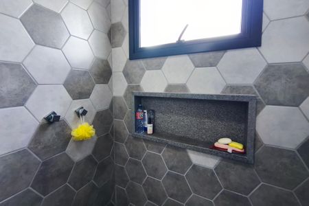 Casa de condomínio à venda com 201m², 4 quartos e 4 vagas Casa de condomínio à venda com 201m², 4 quartos e 4 vagasBanheiro da Suíte 2