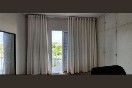 Casa à venda com 197m², 4 quartos e 2 vagasFoto 01