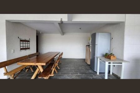 Casa à venda com 197m², 4 quartos e 2 vagasFoto 01