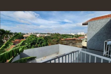 Casa à venda com 197m², 4 quartos e 2 vagasFoto 01