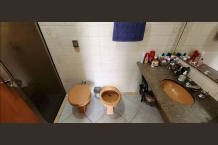 Casa à venda com 197m², 4 quartos e 2 vagasFoto 01