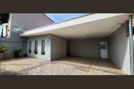 Casa à venda com 197m², 4 quartos e 2 vagasFoto 01