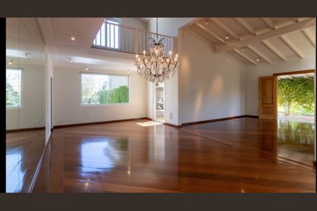 Casa de condomínio à venda com 732m², 4 quartos e 6 vagas Casa de condomínio à venda com 732m², 4 quartos e 6 vagasFoto 14