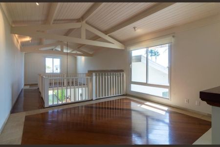 Casa de condomínio à venda com 732m², 4 quartos e 6 vagas Casa de condomínio à venda com 732m², 4 quartos e 6 vagasFoto 35