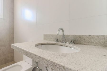 Apartamento à venda com 118m², 3 quartos e 3 vagasBanheiro da Suíte 2