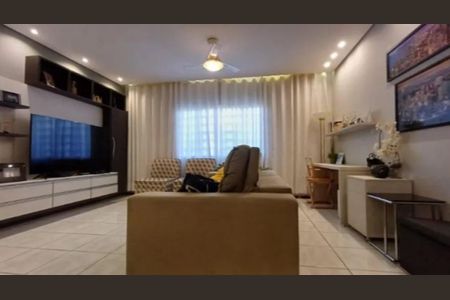 Casa à venda com 244m², 3 quartos e 3 vagasFoto 05