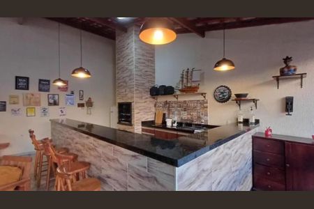 Casa à venda com 244m², 3 quartos e 3 vagasFoto 16