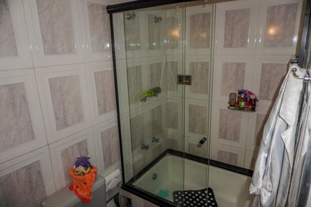 Apartamento à venda com 117m², 2 quartos e 1 vaga Apartamento à venda com 117m², 2 quartos e 1 vagaBanheiro Social