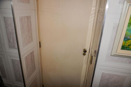 Apartamento à venda com 117m², 2 quartos e 1 vaga Apartamento à venda com 117m², 2 quartos e 1 vagaBanheiro Social