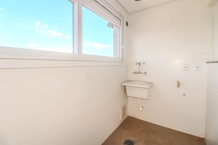 Apartamento à venda com 118m², 3 quartos e 4 vagas Apartamento à venda com 118m², 3 quartos e 4 vagasÁrea de Serviço