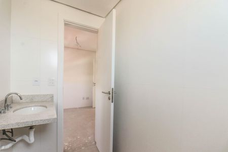 Apartamento à venda com 118m², 3 quartos e 4 vagas Apartamento à venda com 118m², 3 quartos e 4 vagasBanheiro da Suíte 1