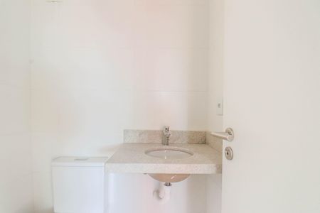 Apartamento à venda com 118m², 3 quartos e 4 vagas Apartamento à venda com 118m², 3 quartos e 4 vagasLavabo