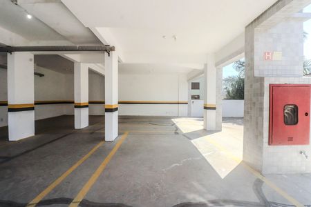 Apartamento à venda com 118m², 3 quartos e 4 vagas Apartamento à venda com 118m², 3 quartos e 4 vagasGaragem