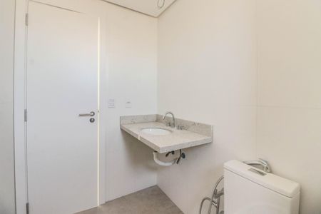 Apartamento à venda com 118m², 3 quartos e 4 vagas Apartamento à venda com 118m², 3 quartos e 4 vagasBanheiro da Suíte 2