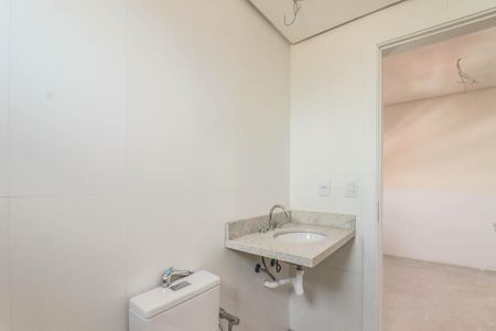 Apartamento à venda com 118m², 3 quartos e 4 vagas Apartamento à venda com 118m², 3 quartos e 4 vagasBanheiro da Suíte 1
