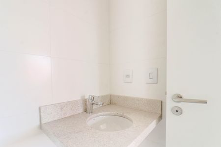 Apartamento à venda com 118m², 3 quartos e 4 vagas Apartamento à venda com 118m², 3 quartos e 4 vagasLavabo