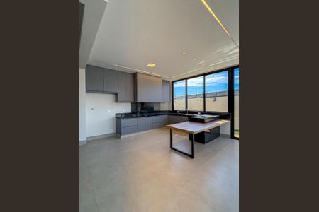 Casa de condomínio à venda com 481m², 4 quartos e 4 vagas Casa de condomínio à venda com 481m², 4 quartos e 4 vagasFoto 15