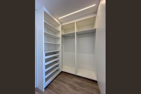Casa de condomínio à venda com 481m², 4 quartos e 4 vagas Casa de condomínio à venda com 481m², 4 quartos e 4 vagasFoto 35