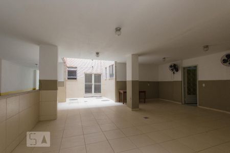 Apartamento à venda com 66m², 3 quartos e 1 vaga Apartamento à venda com 66m², 3 quartos e 1 vagaÁrea comum - Salão de festas