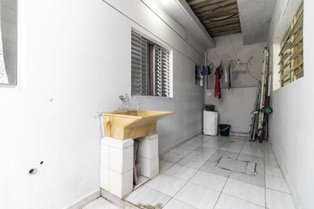 Casa à venda com 280m², 1 quarto e 2 vagas Casa à venda com 280m², 1 quarto e 2 vagasLavanderia