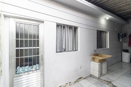Casa à venda com 280m², 1 quarto e 2 vagas Casa à venda com 280m², 1 quarto e 2 vagasCasa 2