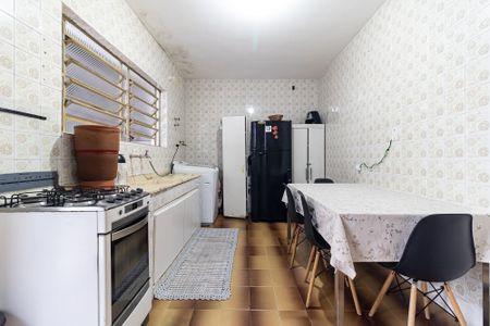 Casa à venda com 280m², 1 quarto e 2 vagas Casa à venda com 280m², 1 quarto e 2 vagasCozinha