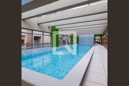 Apartamento à venda com 38m², 1 quarto e 1 vaga Apartamento à venda com 38m², 1 quarto e 1 vagaÁrea comum - Piscina