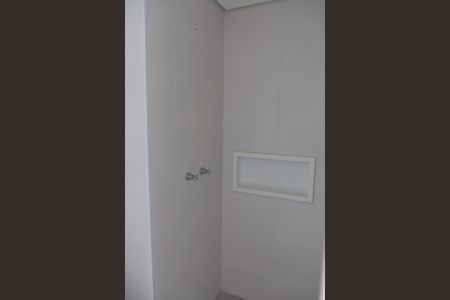 Apartamento à venda com 38m², 1 quarto e 1 vaga Apartamento à venda com 38m², 1 quarto e 1 vagaBanheiro da Suíte 1